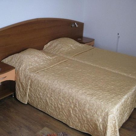 Family Hotel Hit Kiten  Exterior foto