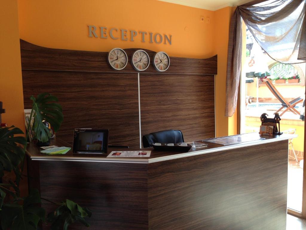 Family Hotel Hit Kiten  Exterior foto